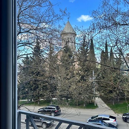 Hotel Lile Тбилиси Екстериор снимка
